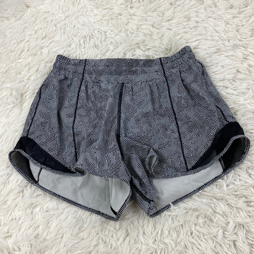 Lululemon SeaWheeze 2020 Hotty Hot Shorts 4"